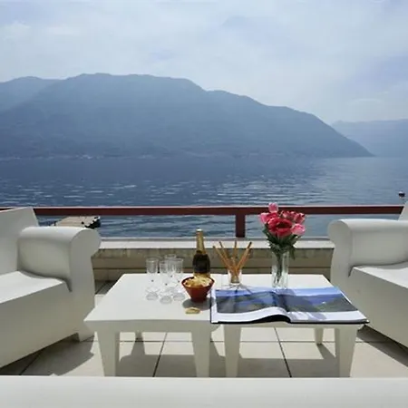 Parisi Villa *