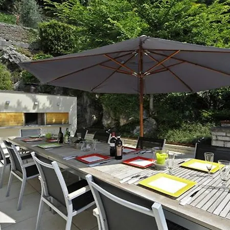 Parisi Villa